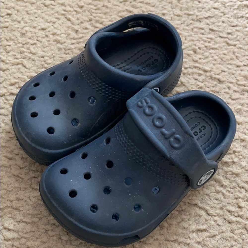 ⭐️Toddler Crocs⭐️